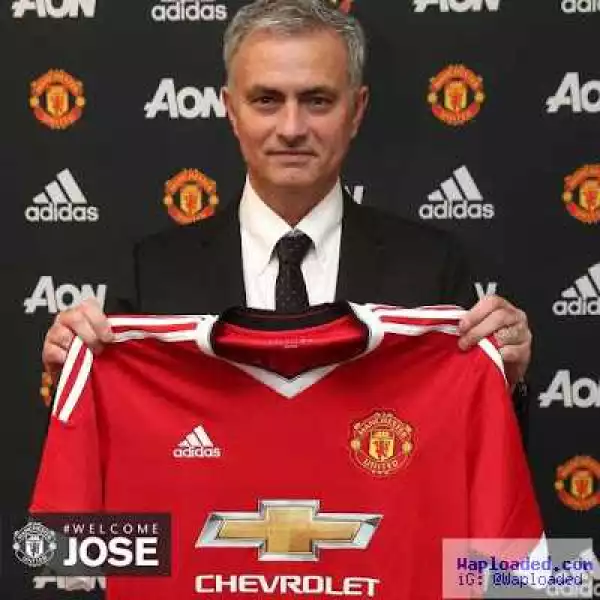 See This New Photo Of Man U
